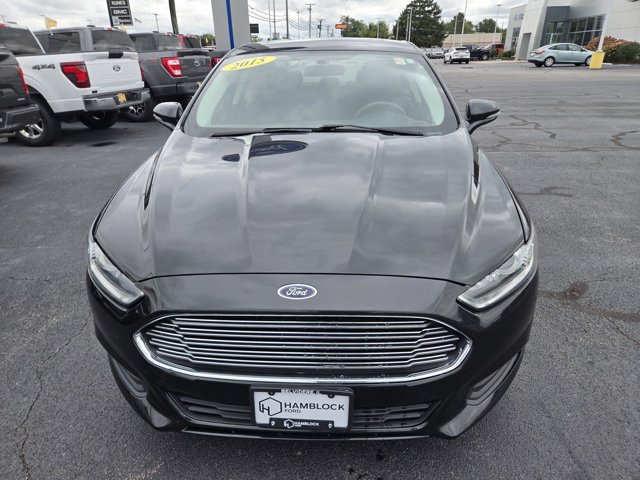 Used 2015 Ford Fusion SE FWD image 3