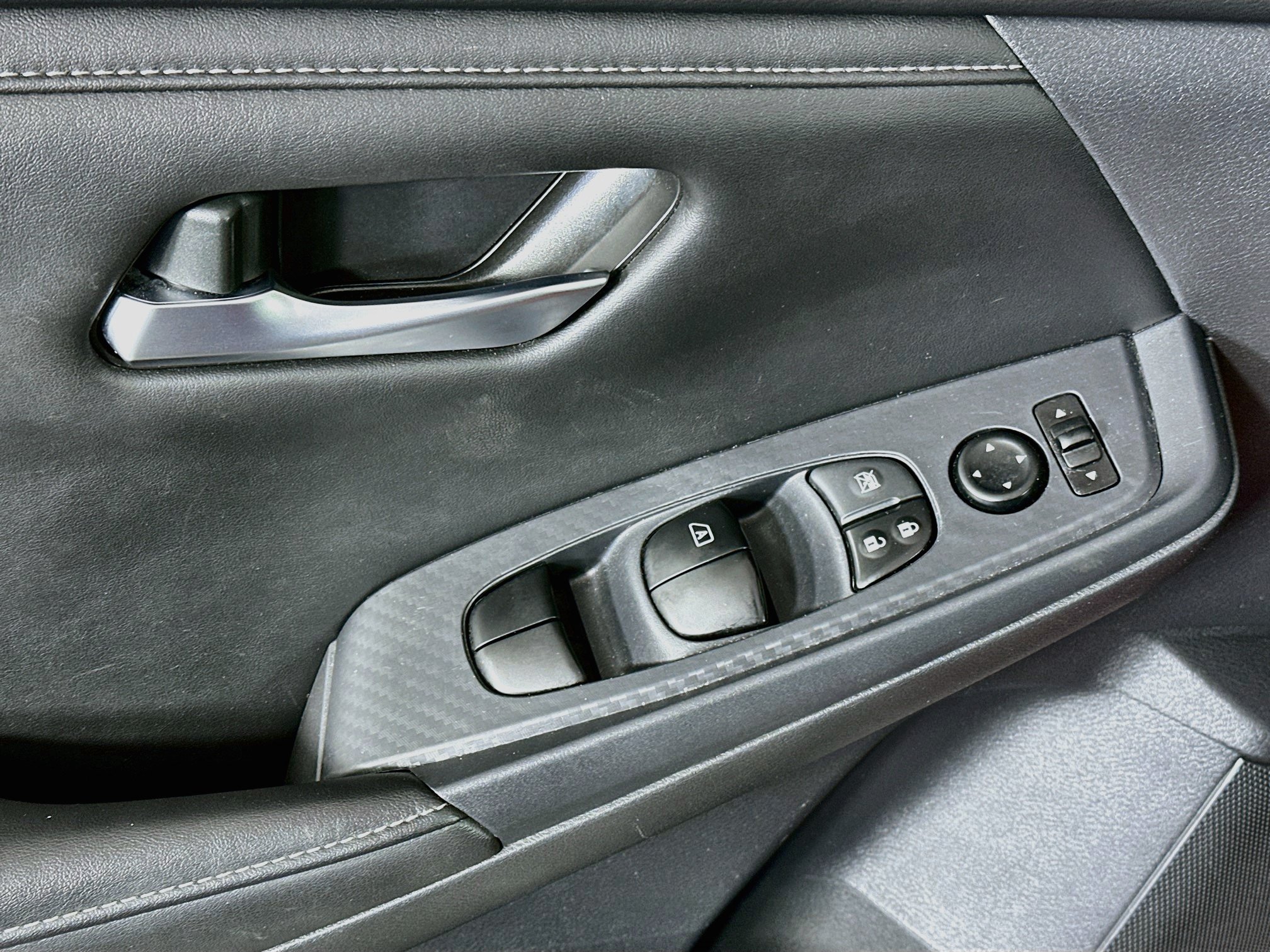 Used 2024 Nissan Sentra SV w/ All-Weather Package FWD image 15