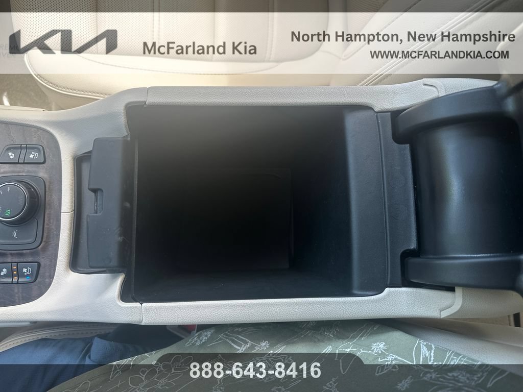 Used 2023 GMC Acadia Denali w/ Denali Technology Package AWD/4WD image 23