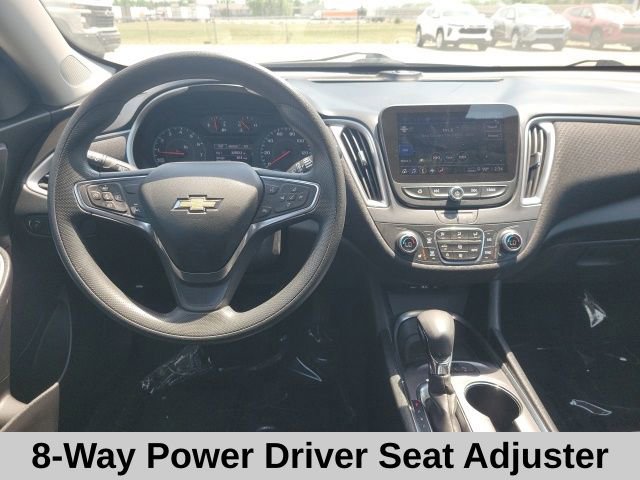 Used 2025 Chevrolet Malibu LT FWD image 4