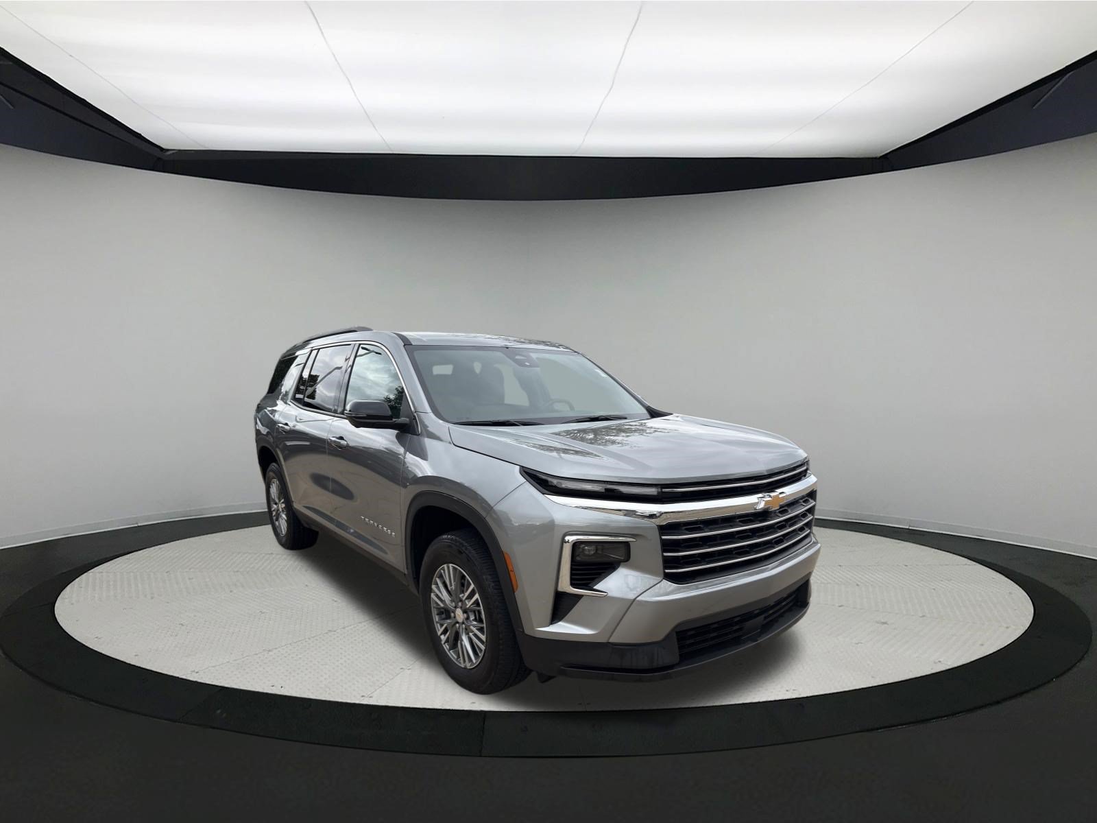 Used 2026 Chevrolet Traverse LT w/ Driver Confidence Package