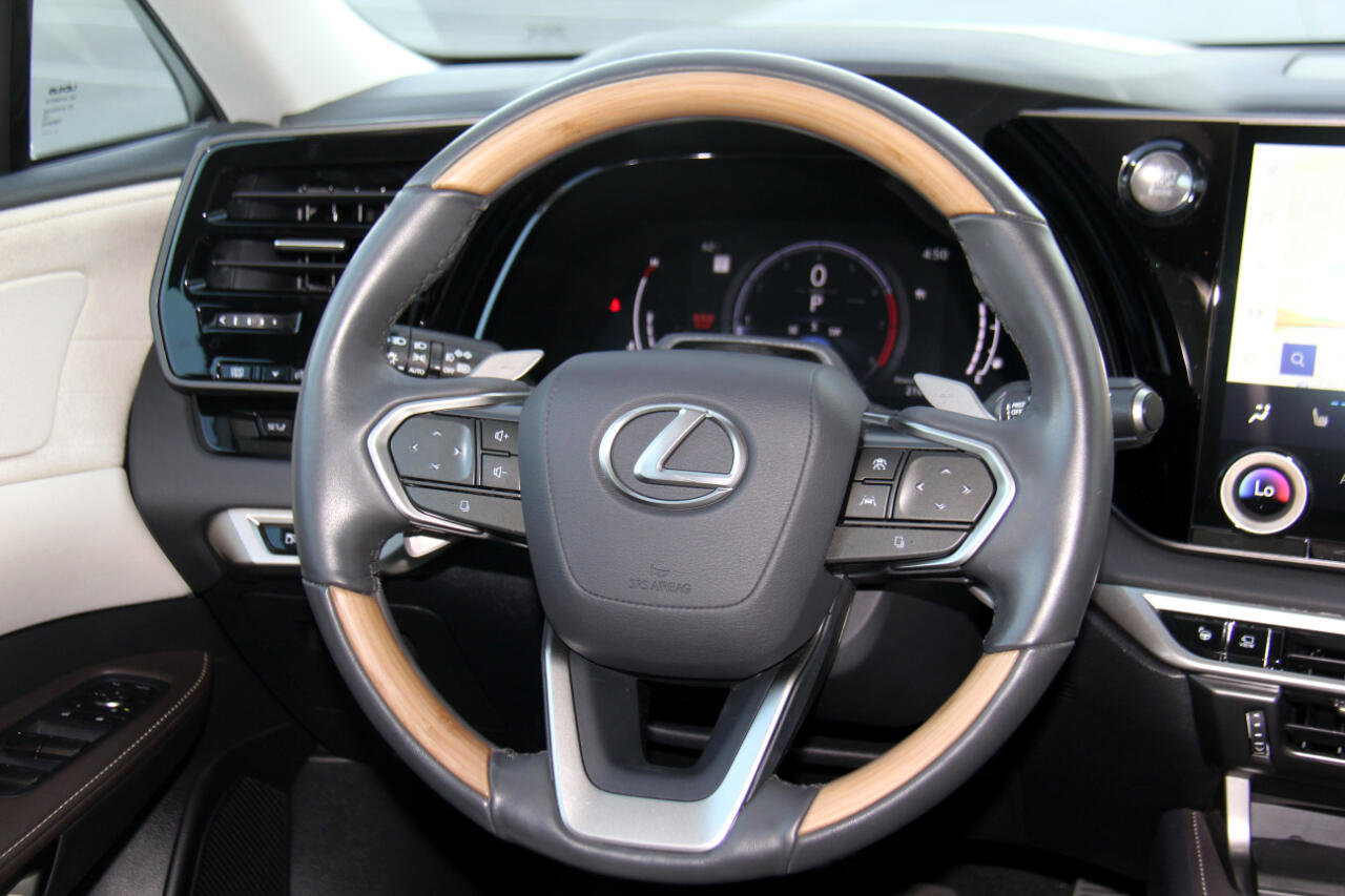 Used 2024 Lexus RX 350 FWD image 11