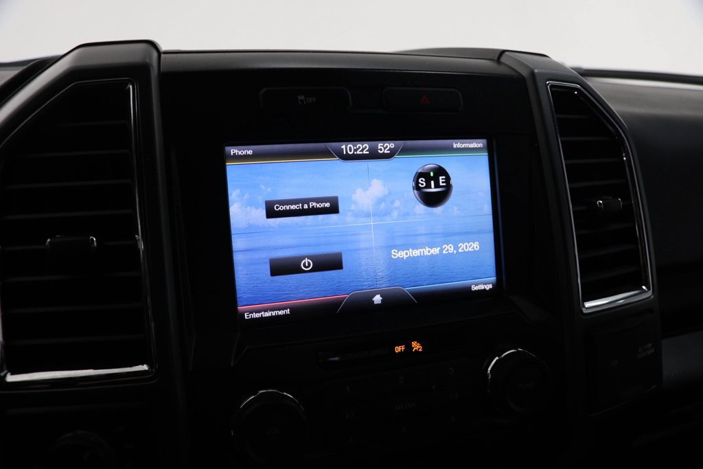 Used 2015 Ford F150 XLT w/ Equipment Group 302A Luxury AWD/4WD image 24