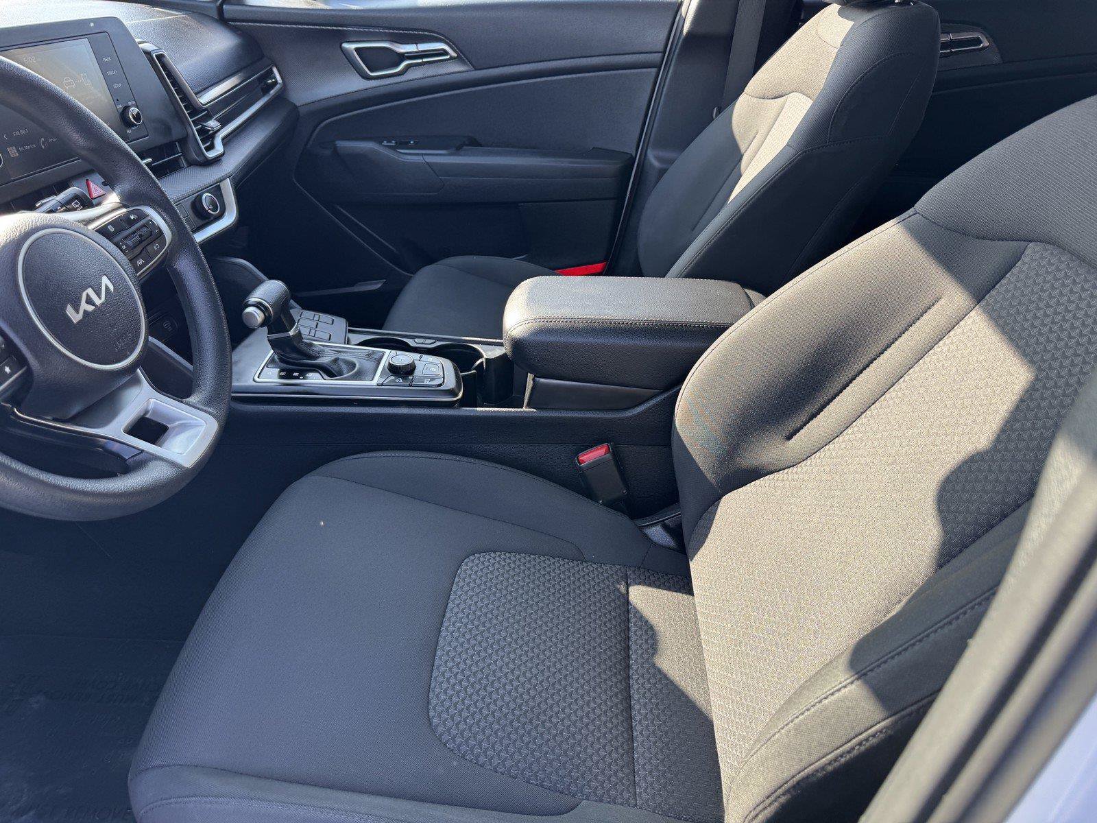 Used 2023 Kia Sportage LX FWD image 16