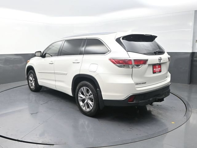 Used 2015 Toyota Highlander XLE AWD/4WD image 6