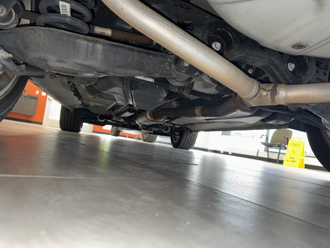 Used 2018 Ford Explorer Limited image 18