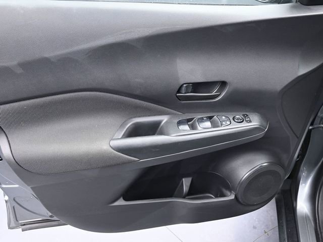 Used 2019 Nissan Kicks S image 26