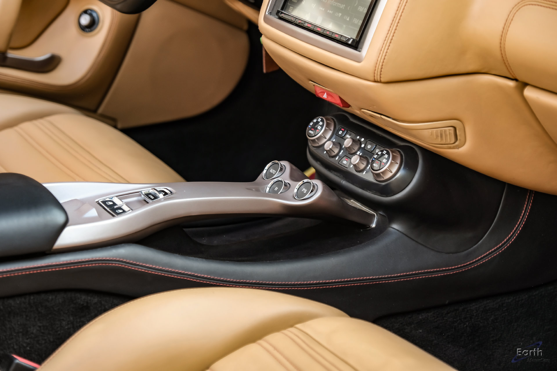Used 2014 Ferrari California RWD image 65