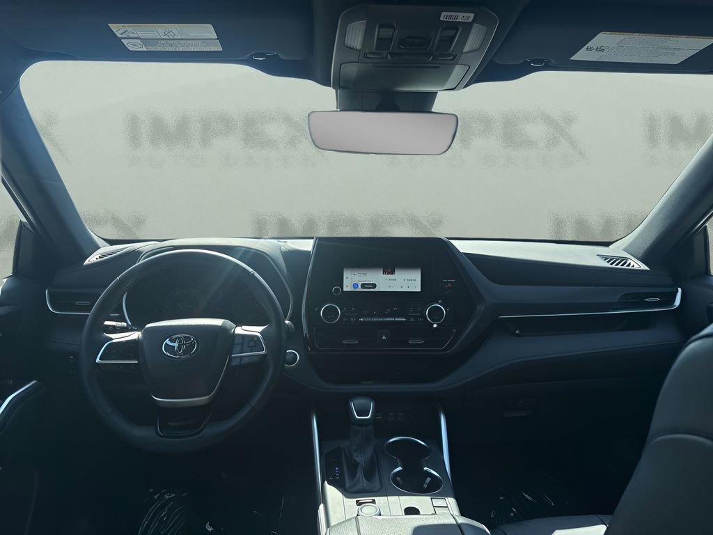 Used 2025 Toyota Highlander Limited image 13