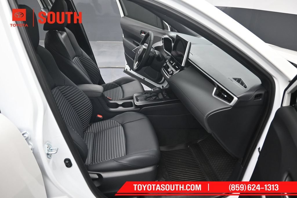Used 2026 Toyota Corolla Cross AWD Hybrid w/ Convenience Package image 35