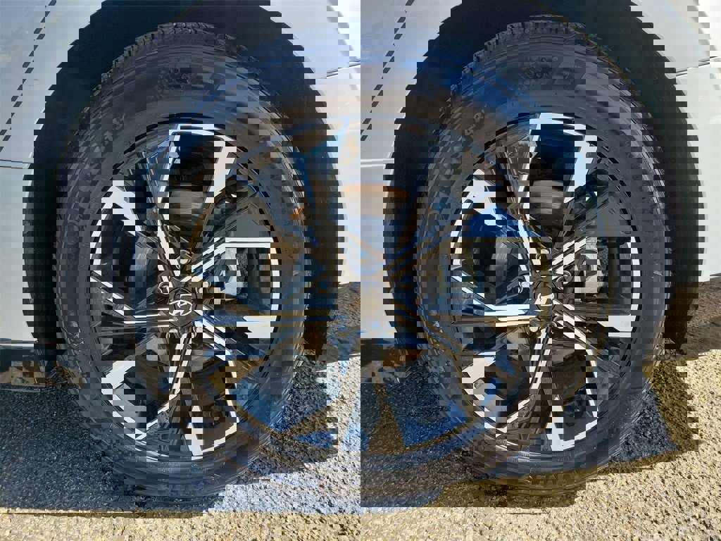 Used 2025 Hyundai Sonata SEL image 11