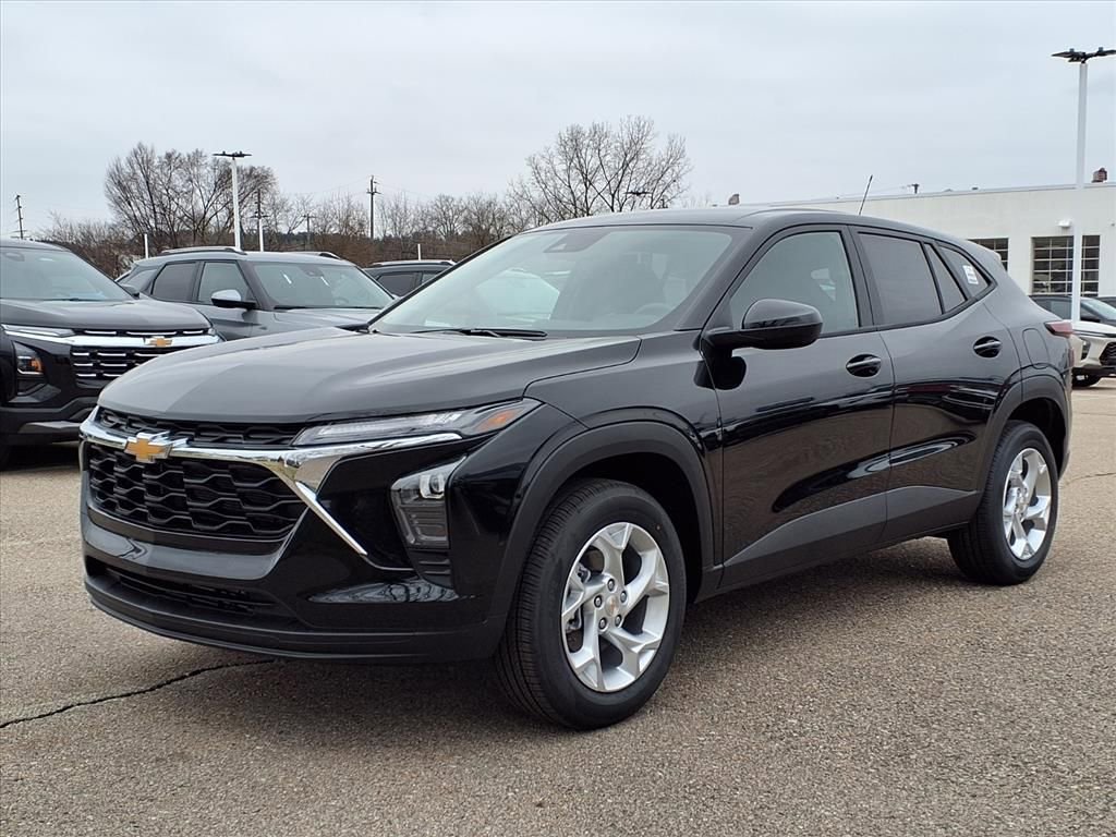 New 2026 Chevrolet Trax LS w/ LS Convenience Package 360° Tour