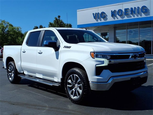 New 2026 Chevrolet Silverado 1500 LT image 2
