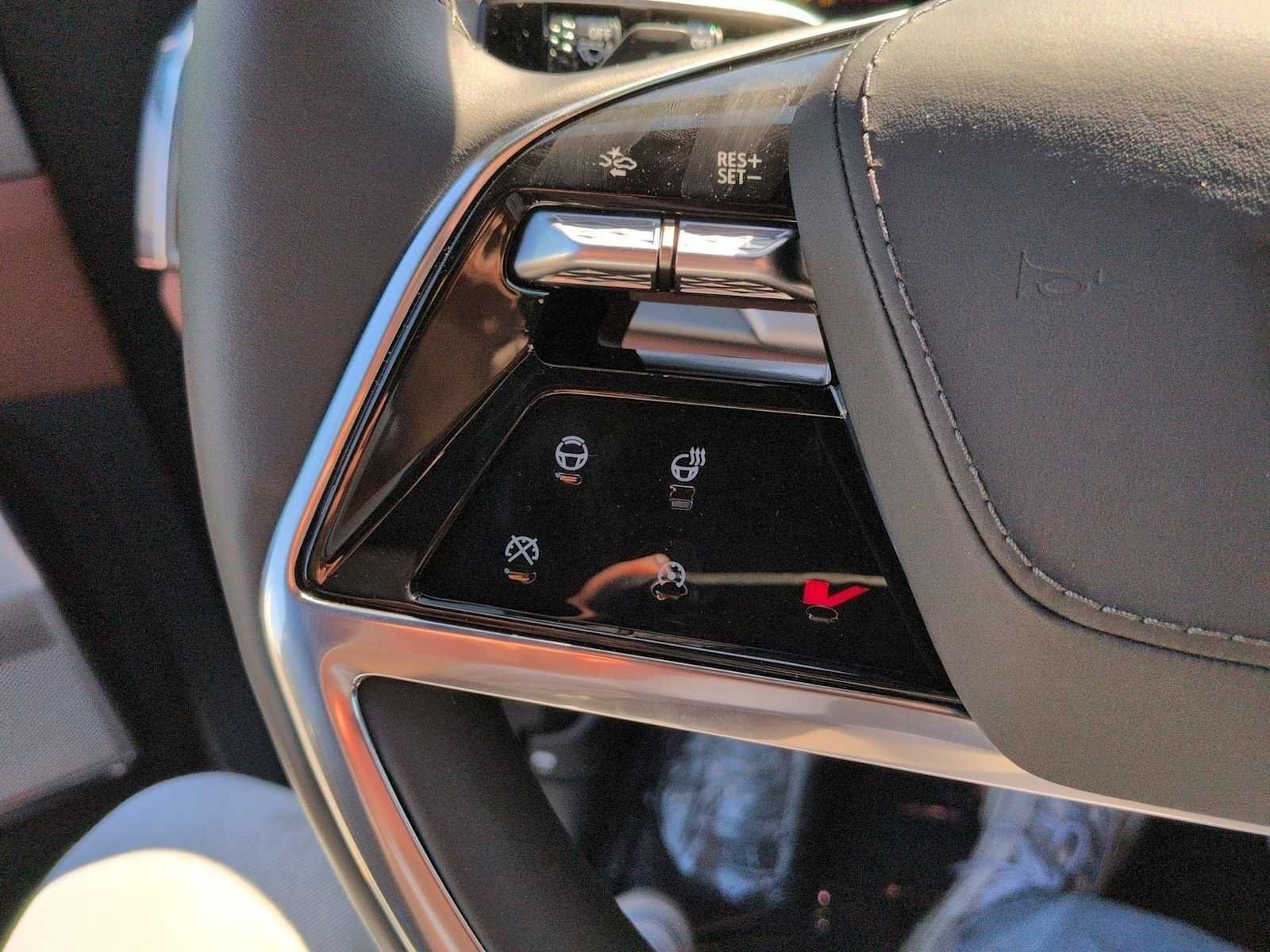 Used 2026 Cadillac Vistiq Sport AWD/4WD image 15