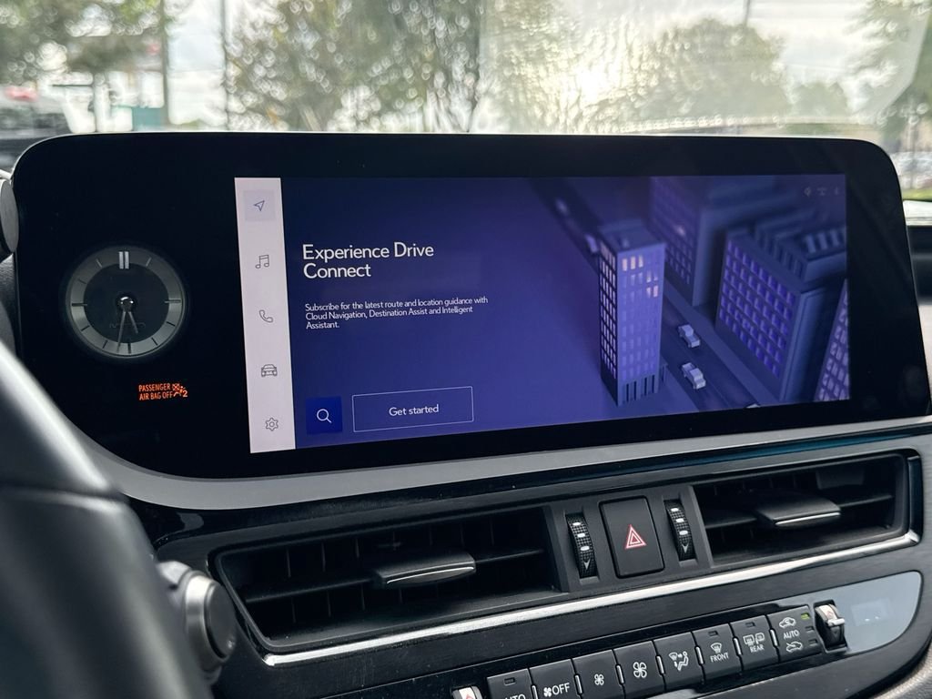 Used 2025 Lexus ES 300h w/ Premium Package FWD image 27