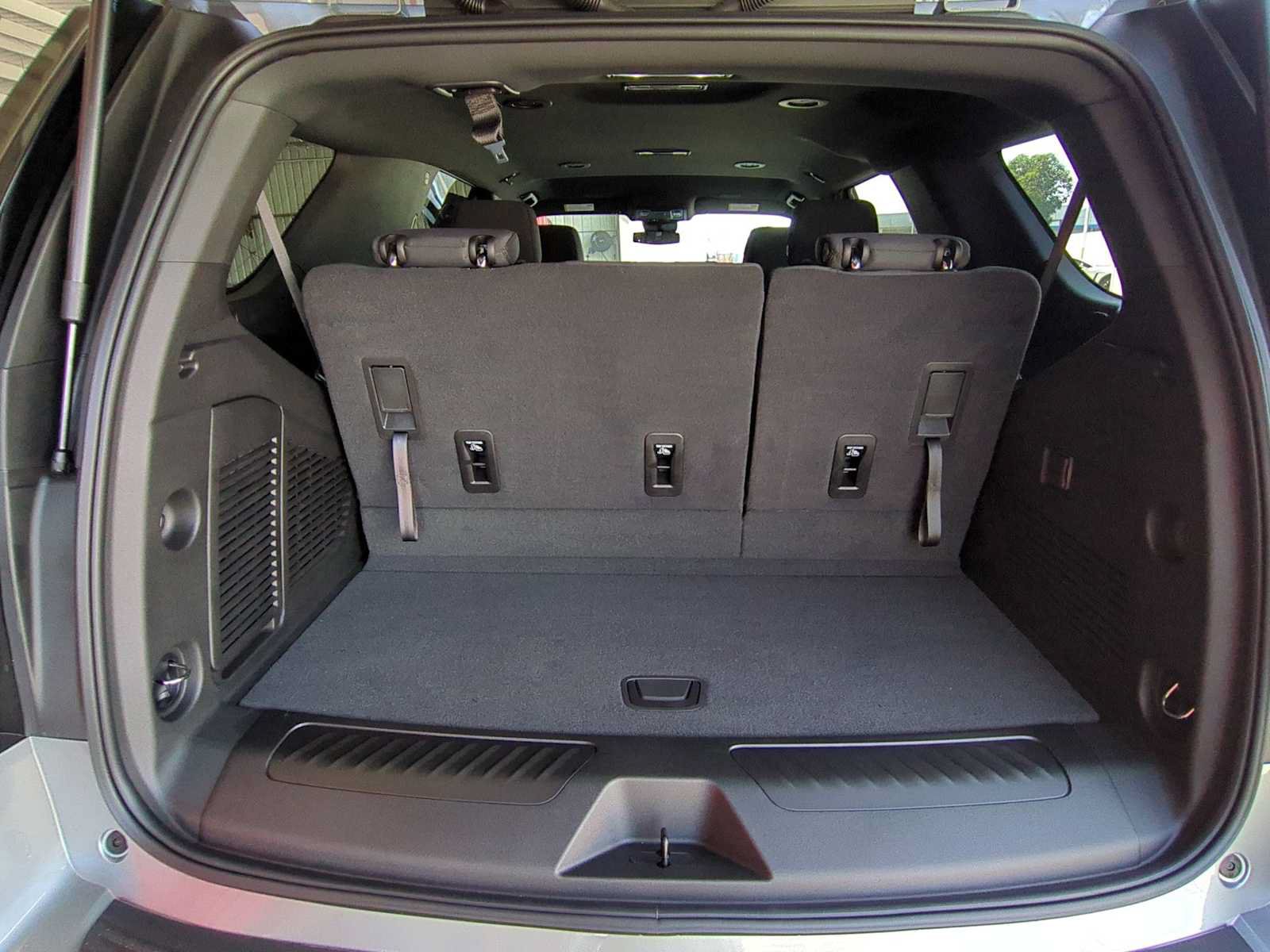 New 2026 Chevrolet Tahoe LS RWD image 25