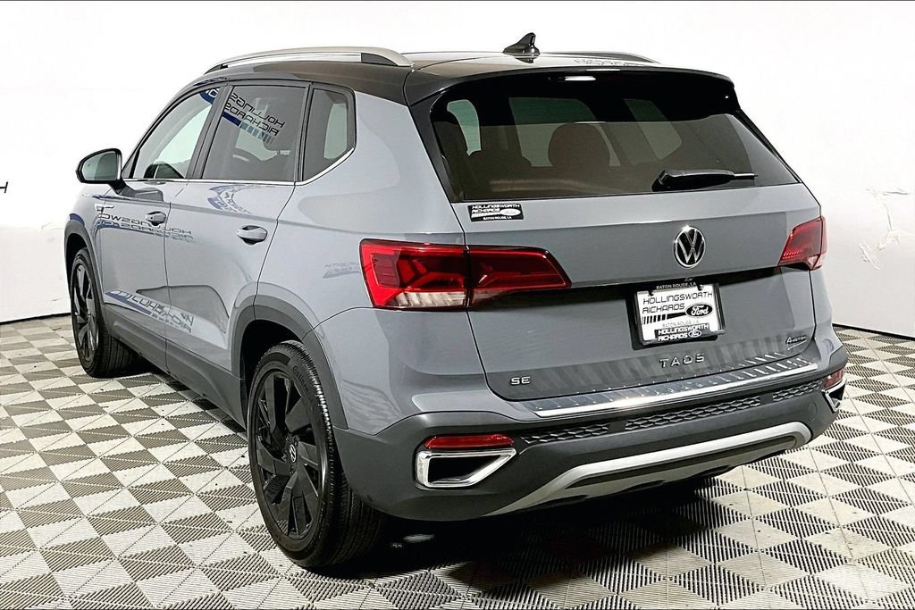 Used 2024 Volkswagen Taos SE w/ Panoramic Sunroof Package AWD/4WD image 8