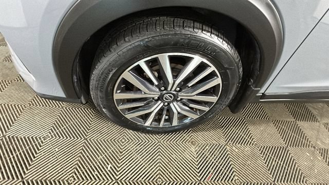 Used 2022 Nissan Kicks SV FWD image 9