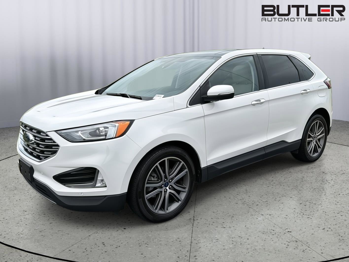 Used 2020 Ford Edge Titanium FWD image 2