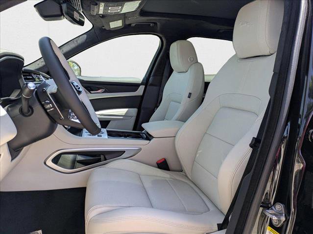 New 2026 Jaguar F-PACE R-Dynamic S image 4