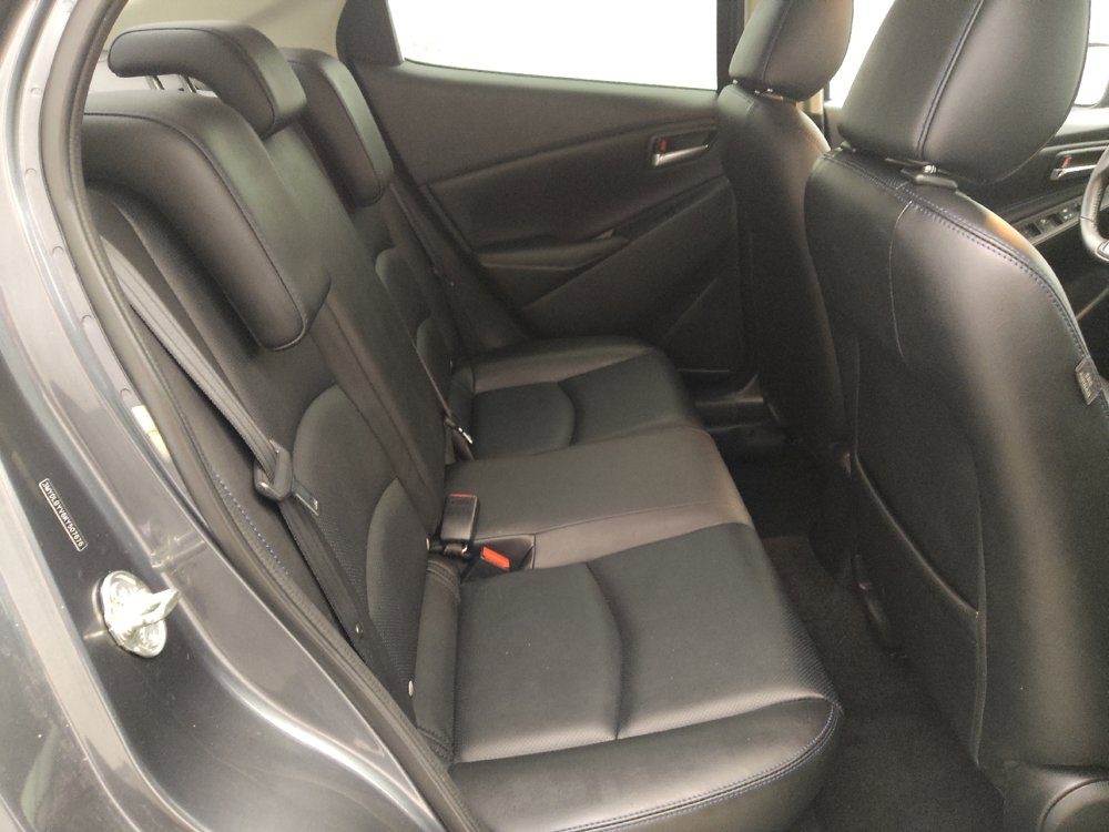 Used 2019 Toyota Yaris XLE FWD image 19