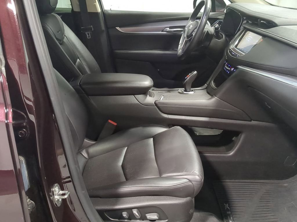 Used 2018 Cadillac XT5 Luxury w/ Driver Awareness Package image 28