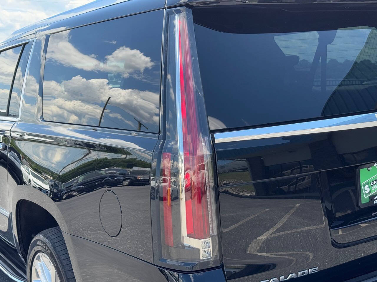 Used 2018 Cadillac Escalade ESV Premium Luxury AWD/4WD image 69