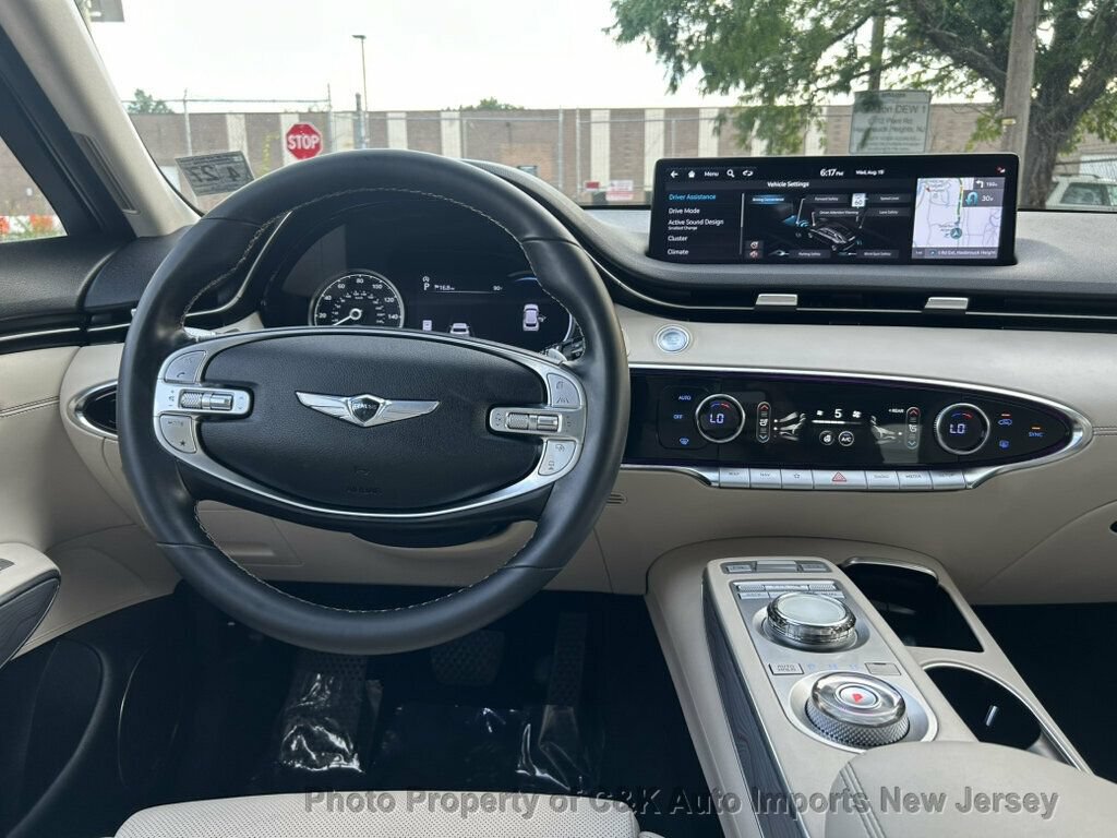 Used 2022 Genesis GV70 2.5T w/ Advanced Package AWD/4WD image 41