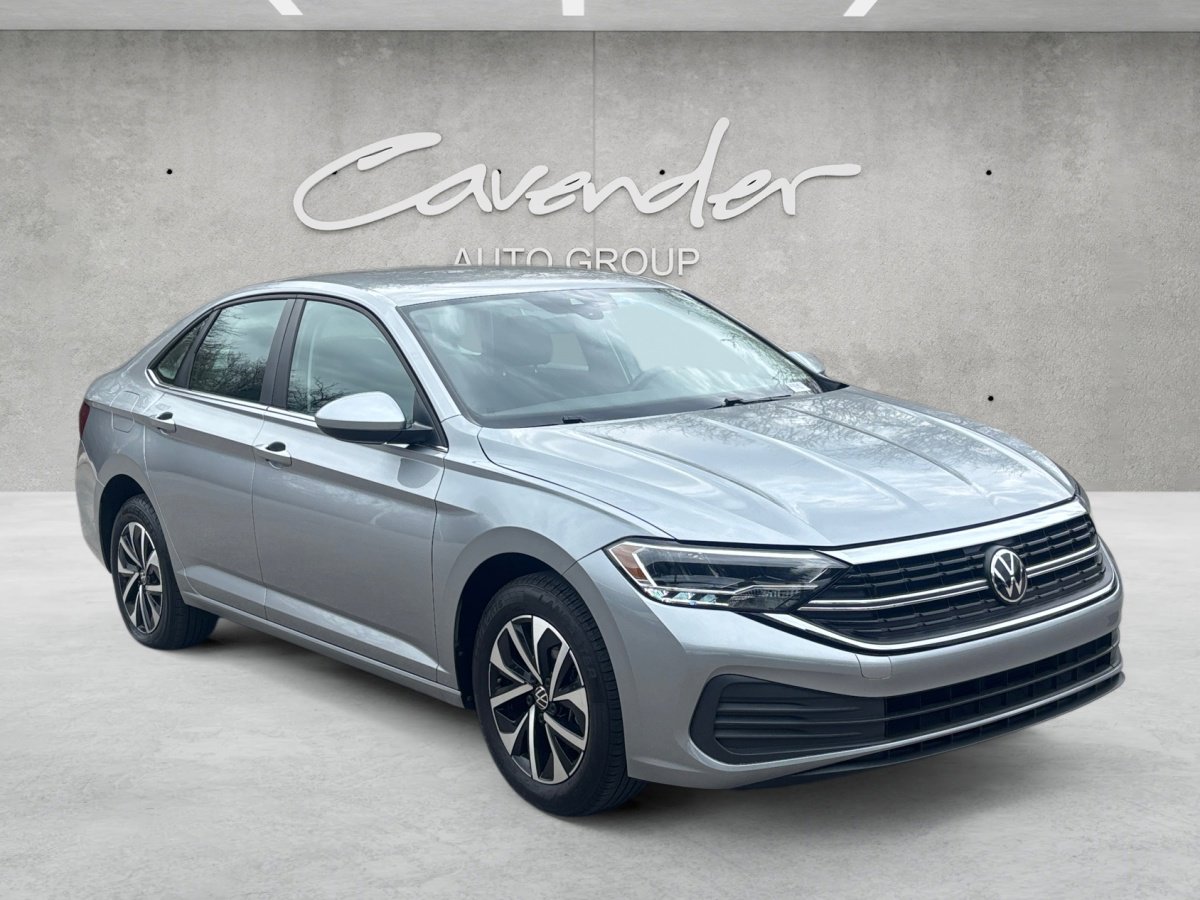 Used 2024 Volkswagen Jetta S image 2
