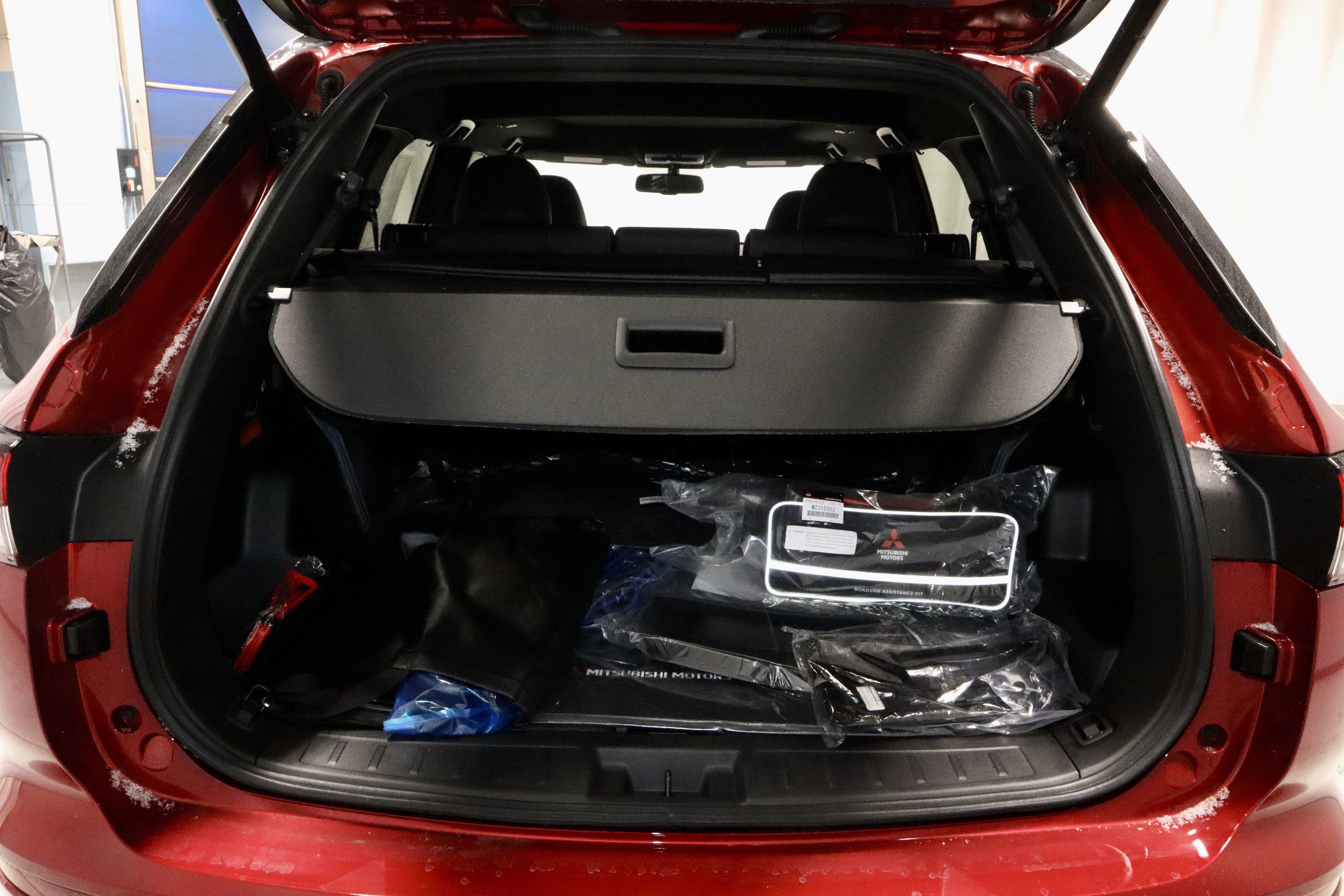 New 2025 Mitsubishi Outlander SEL Black Edition image 11