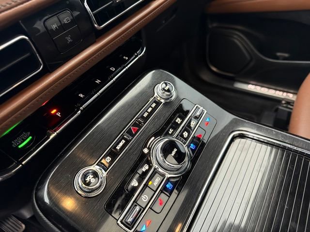 Used 2023 Lincoln Nautilus Reserve w/ Monochromatic Package image 28