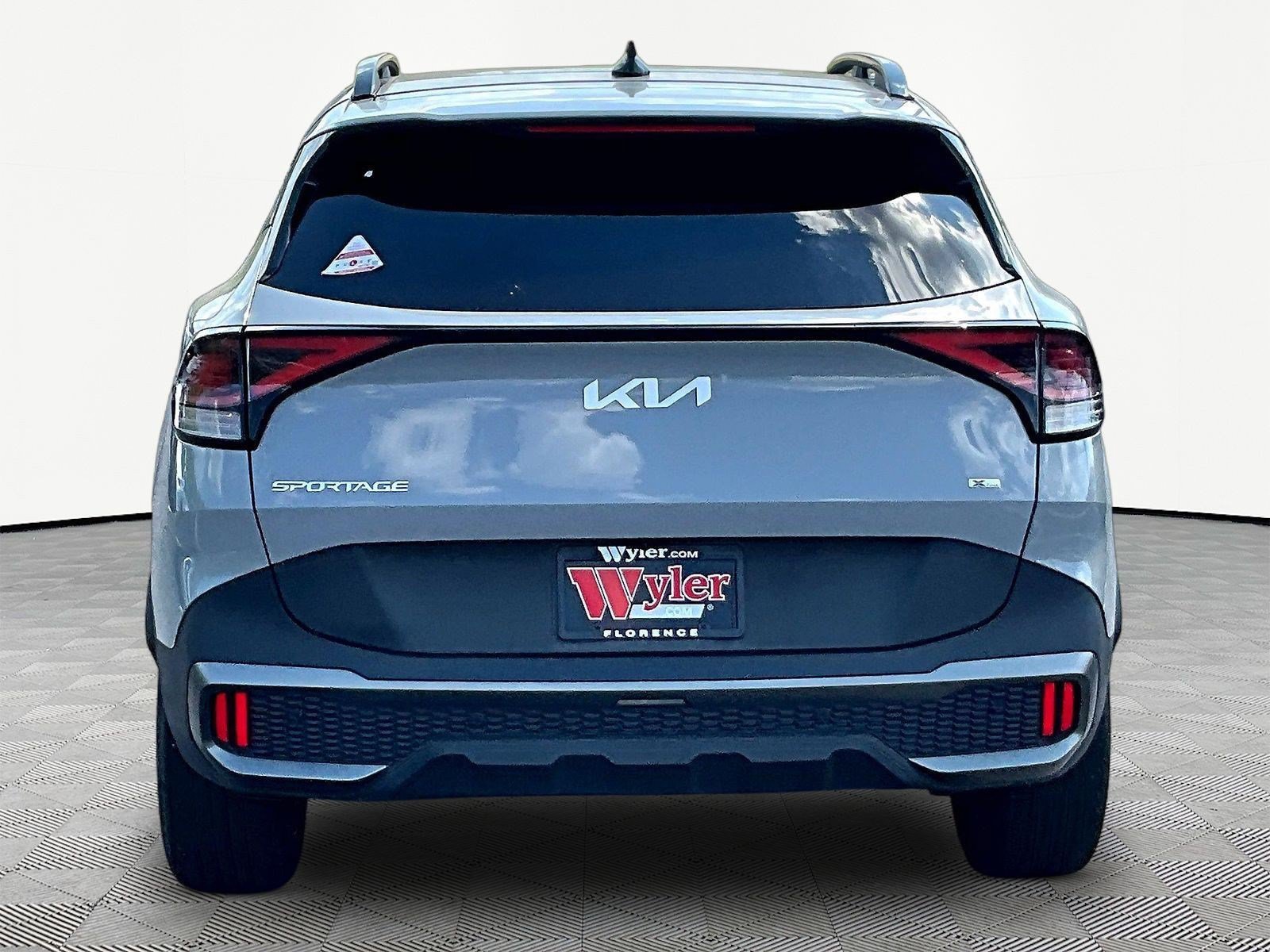 Used 2024 Kia Sportage X-Line w/ X-Line Premium Package AWD/4WD image 5