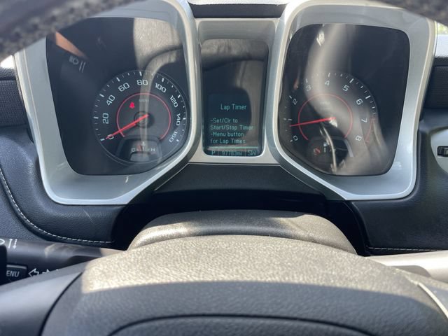 Used 2015 Chevrolet Camaro LT RWD image 15