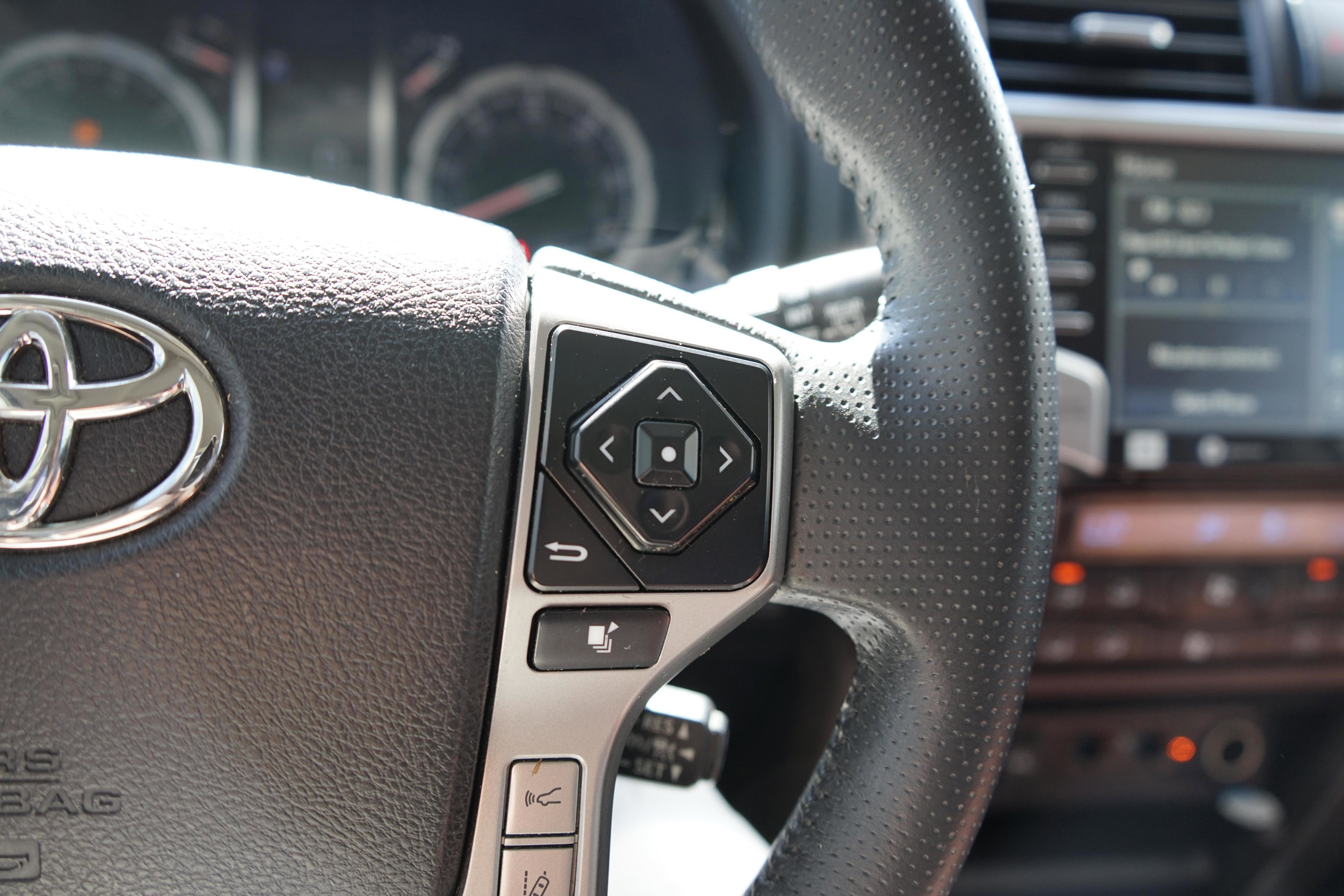 Used 2020 Toyota 4Runner 2WD image 12