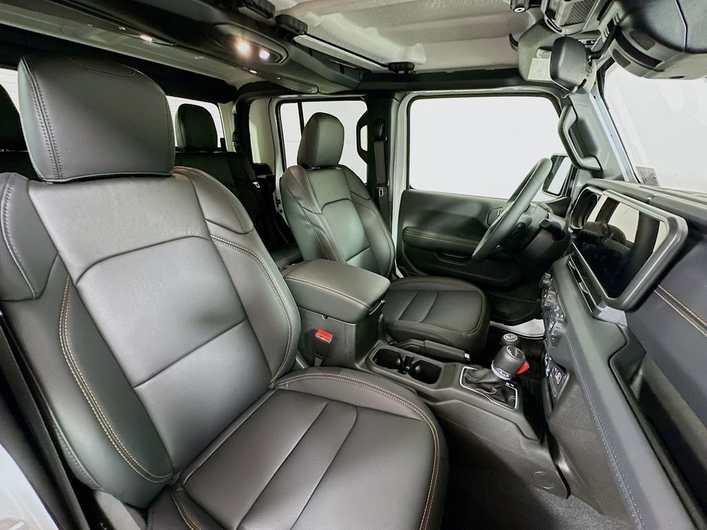 New 2026 Jeep Gladiator Sport AWD/4WD image 27