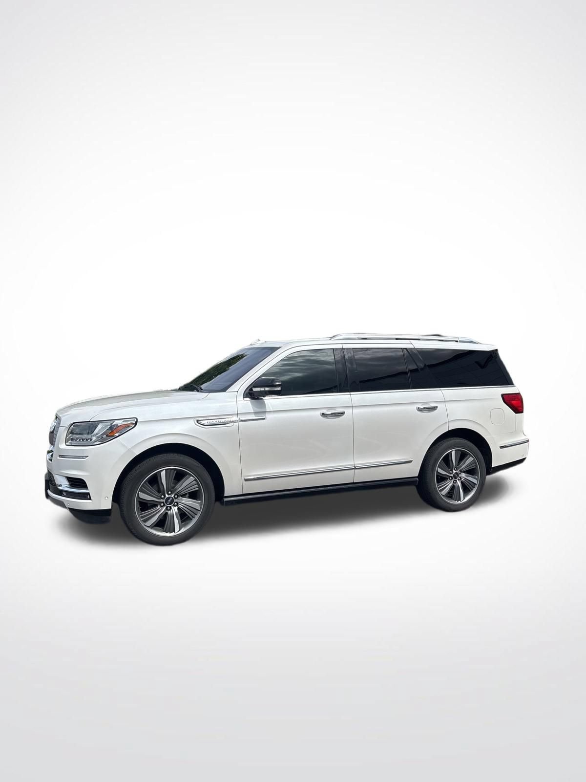 Used 2019 Lincoln Navigator Reserve w/ Cargo Package AWD/4WD image 5