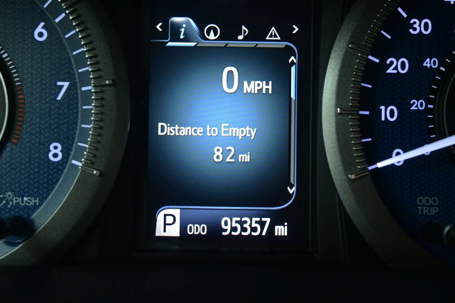 Used 2017 Toyota Sienna XLE w/ XLE Navigation Package FWD image 28