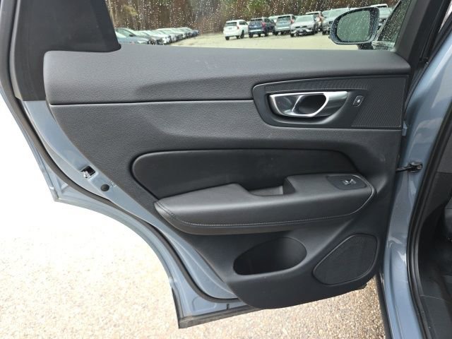 Certified 2023 Volvo XC60 B5 Plus w/ Climate Package image 21