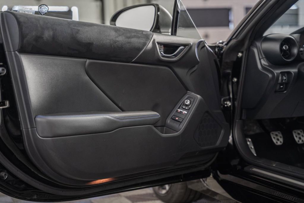 Used 2025 Subaru BRZ tS image 36