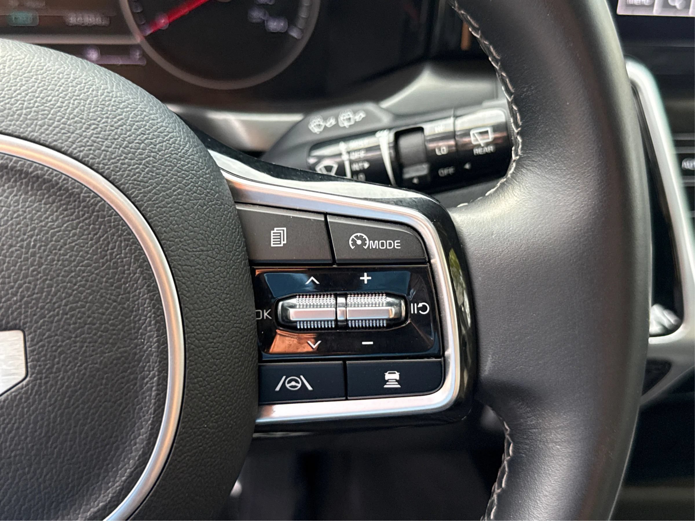 Used 2022 Kia Sorento SX AWD/4WD image 37