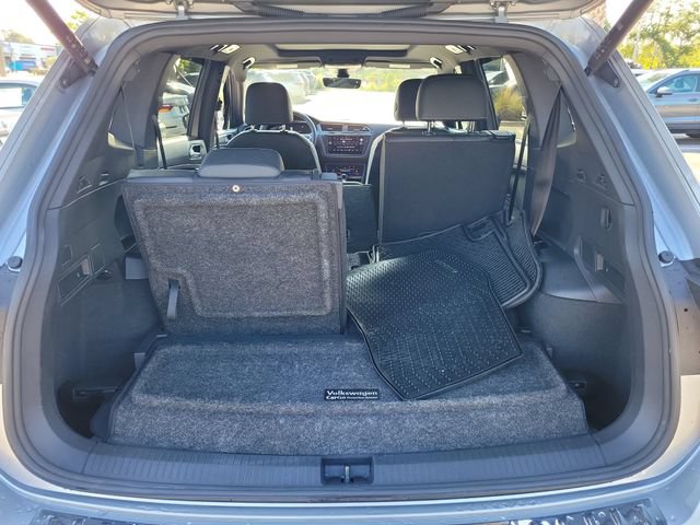 Used 2023 Volkswagen Tiguan SE R-Line FWD image 8