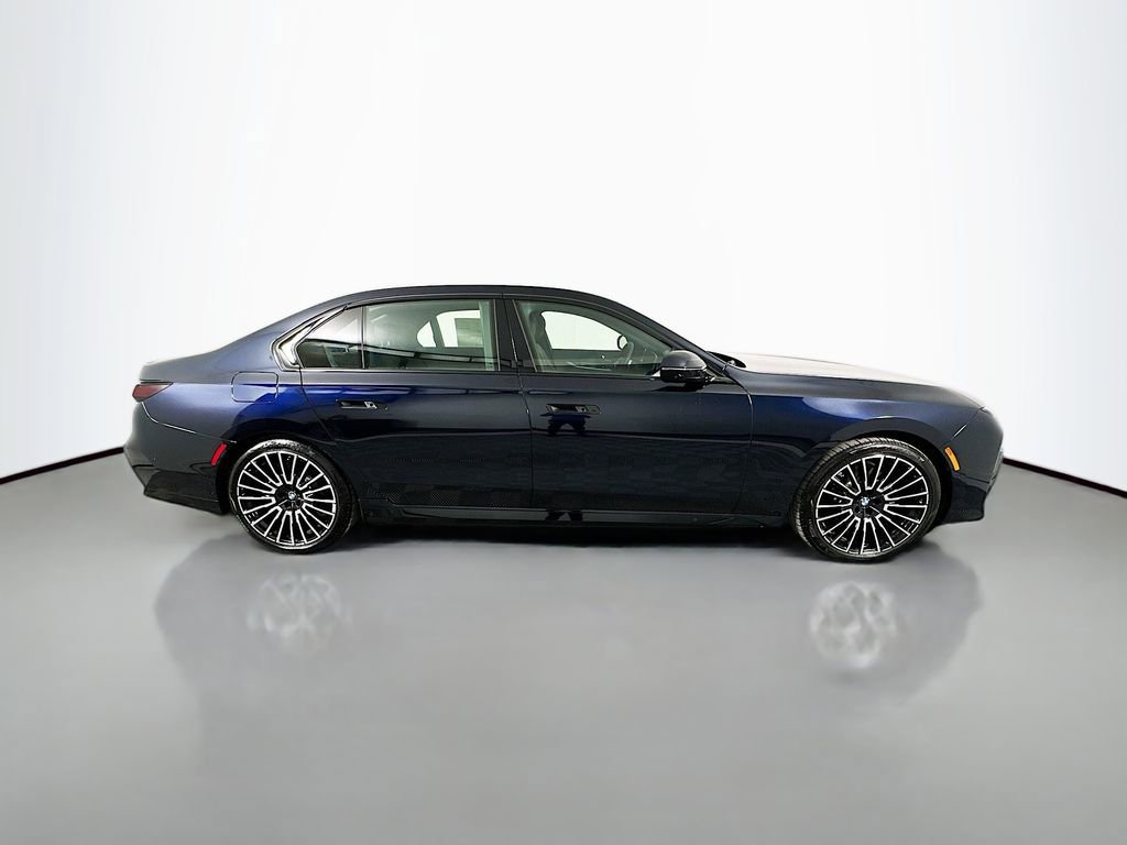 New 2026 BMW 750e xDrive w/ Executive Package image 5