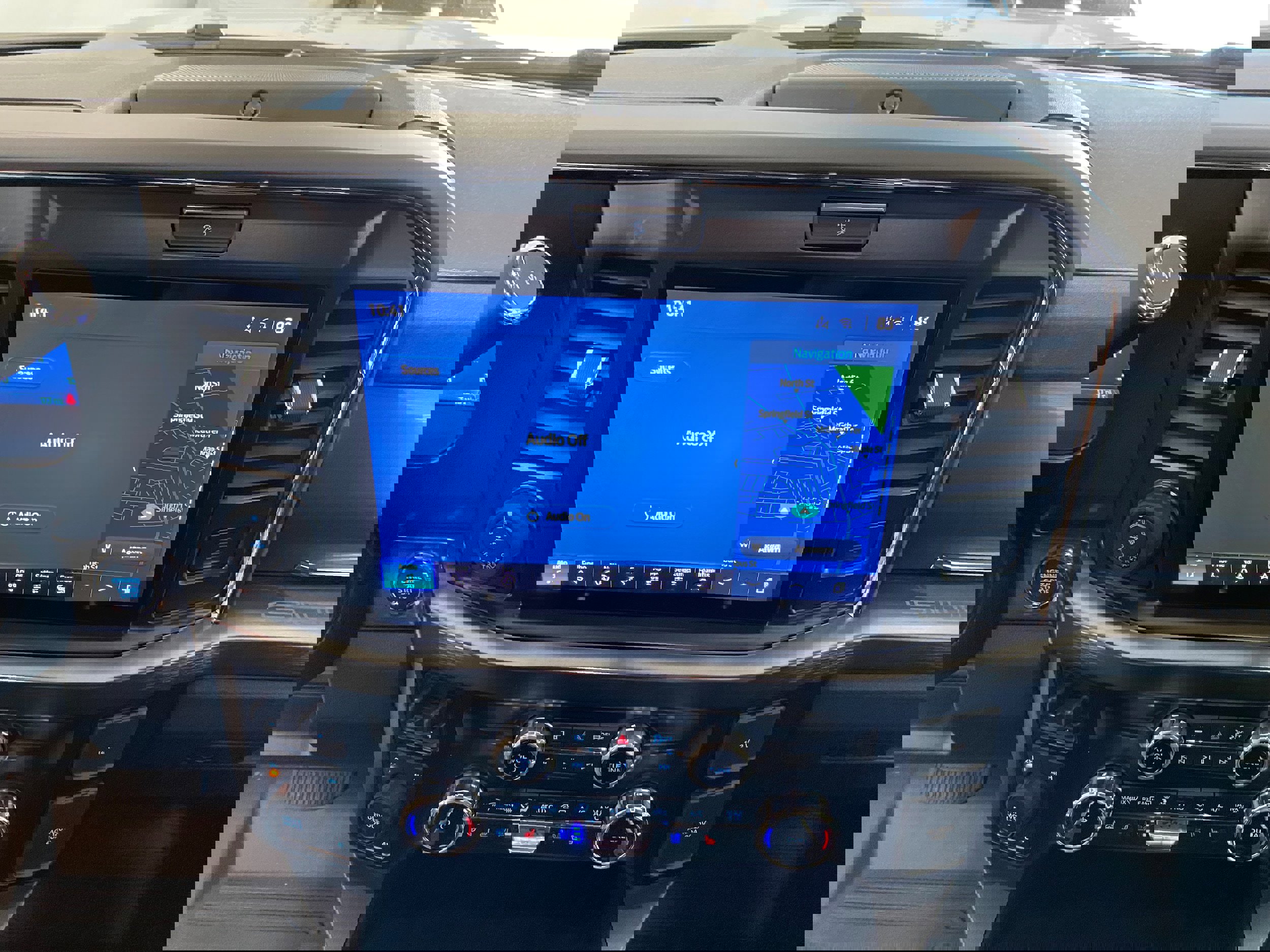 New 2025 Ford F350 Lariat w/ Lariat Ultimate Package image 22