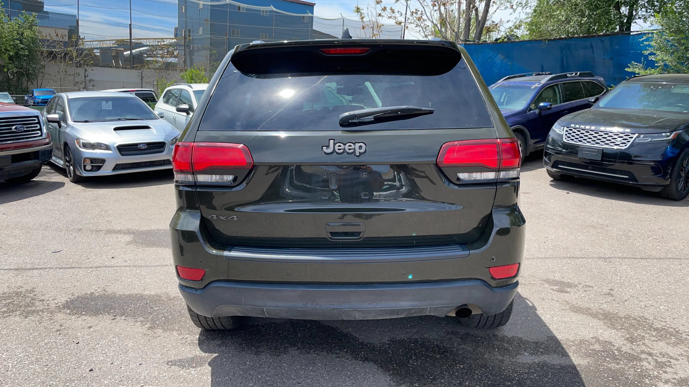 Used 2016 Jeep Grand Cherokee Laredo 75th Anniversary AWD/4WD image 5