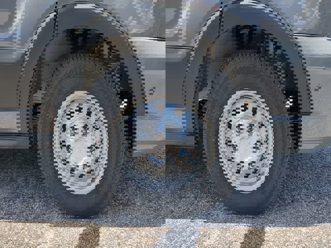 New 2025 Ford Transit 350 XLT image 9