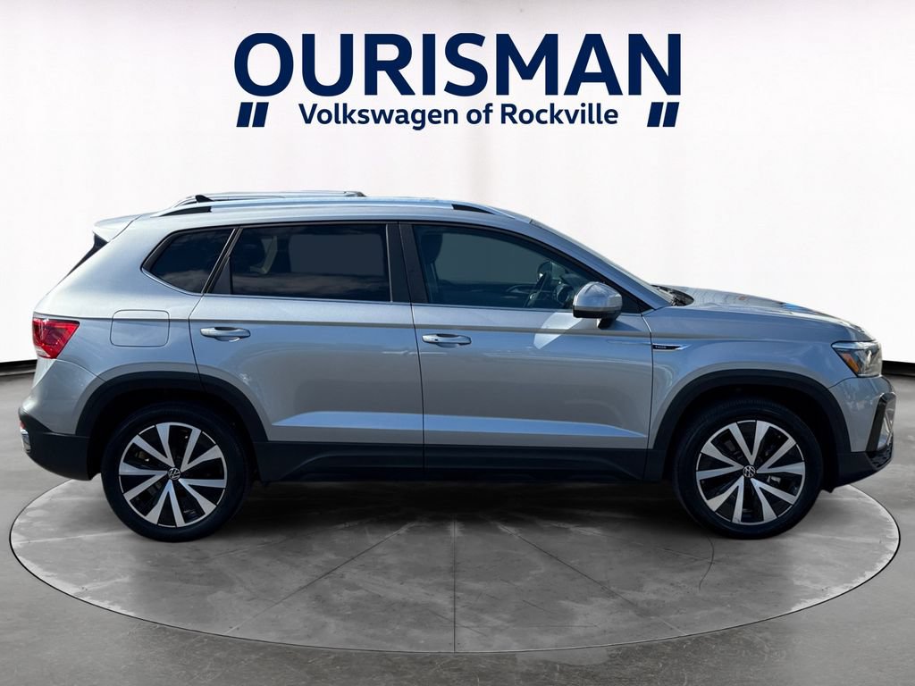 Used 2023 Volkswagen Taos SE AWD/4WD image 7
