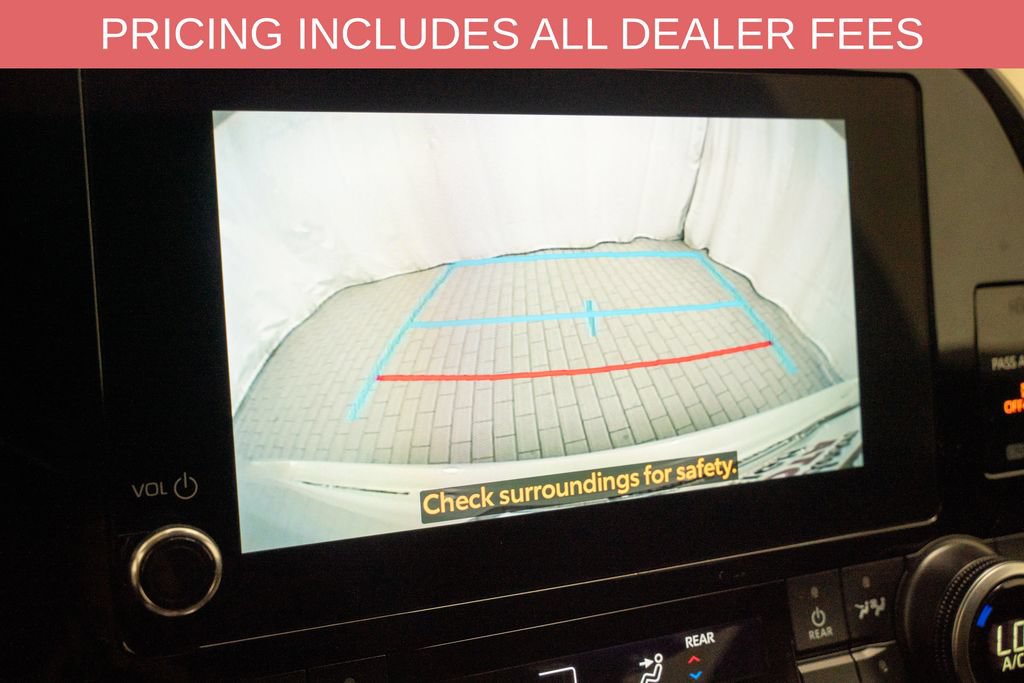 Certified 2025 Toyota Highlander LE AWD/4WD image 14