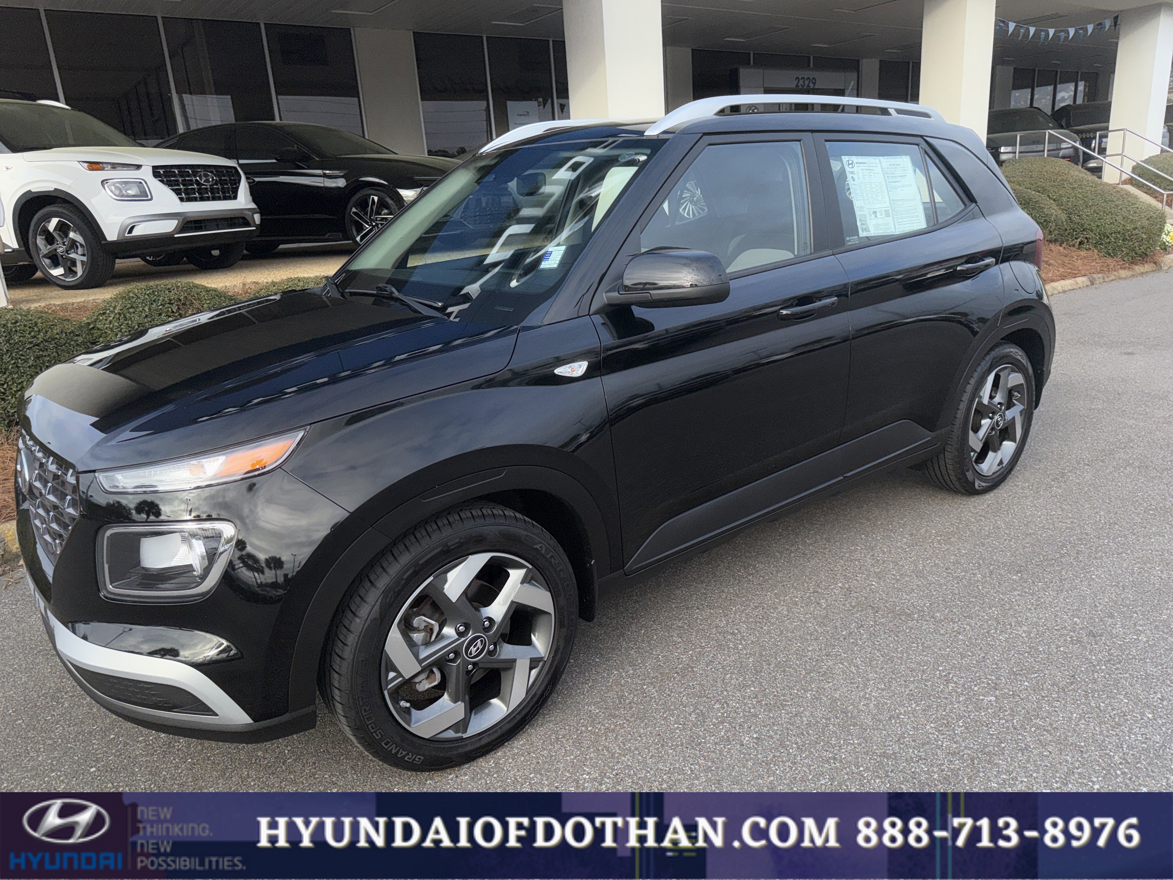 Certified 2023 Hyundai Venue SEL image 1