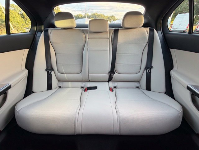 Used 2026 Mercedes-Benz C 300 4MATIC Sedan image 17