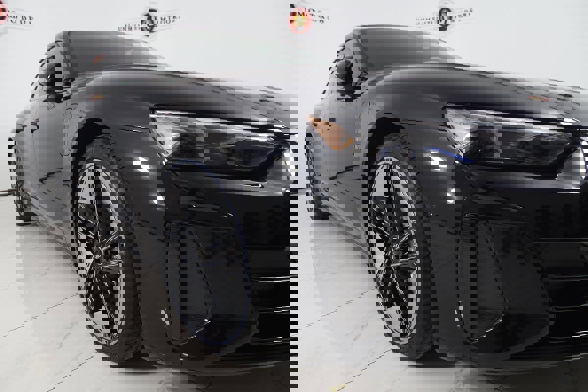 Used 2024 Audi RS e-tron GT w/ Carbon Performance Package image 78